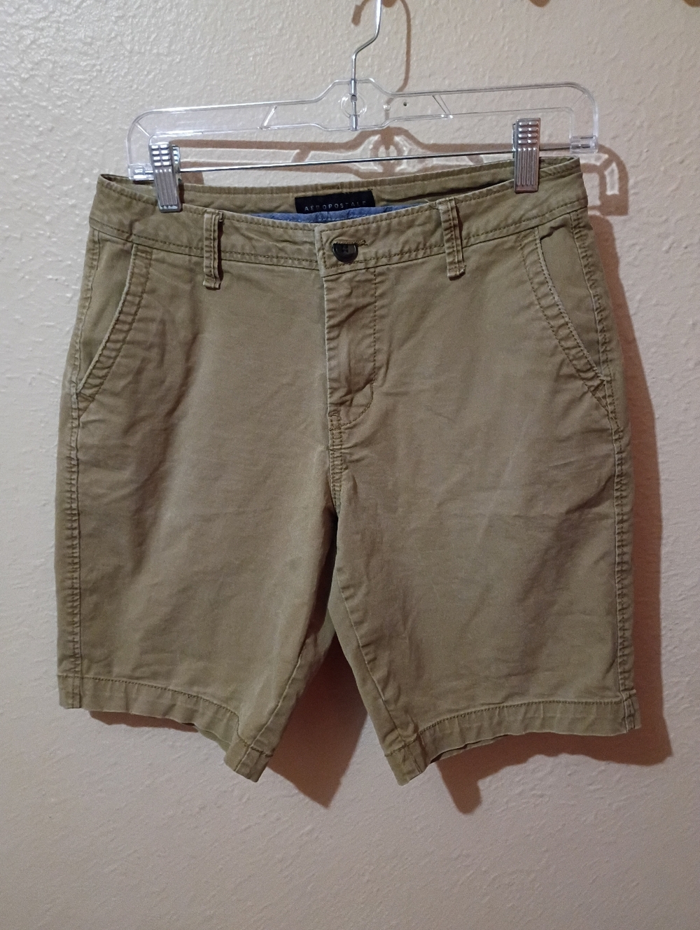 MEN'S Aéropostale Size 28 Khaki Cotton Shorts